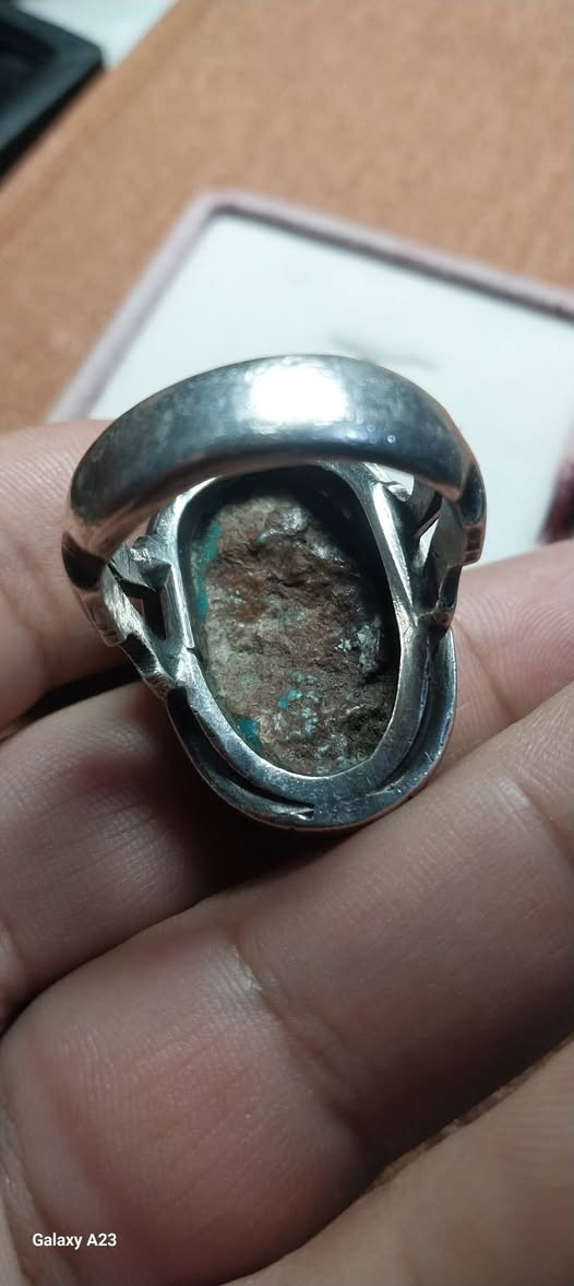 فيروز سينائي قديم
صياغه وحجر حجم الحجره ٣ سانتيم

قياس الخاتم ٢٦ 

 للبيع والسعر خاص


**إذا كنت صاحب هذا الإعلان وتريد حذفه لأي سبب، رجاءا أرسل رسالة إلى الدعم الفني**