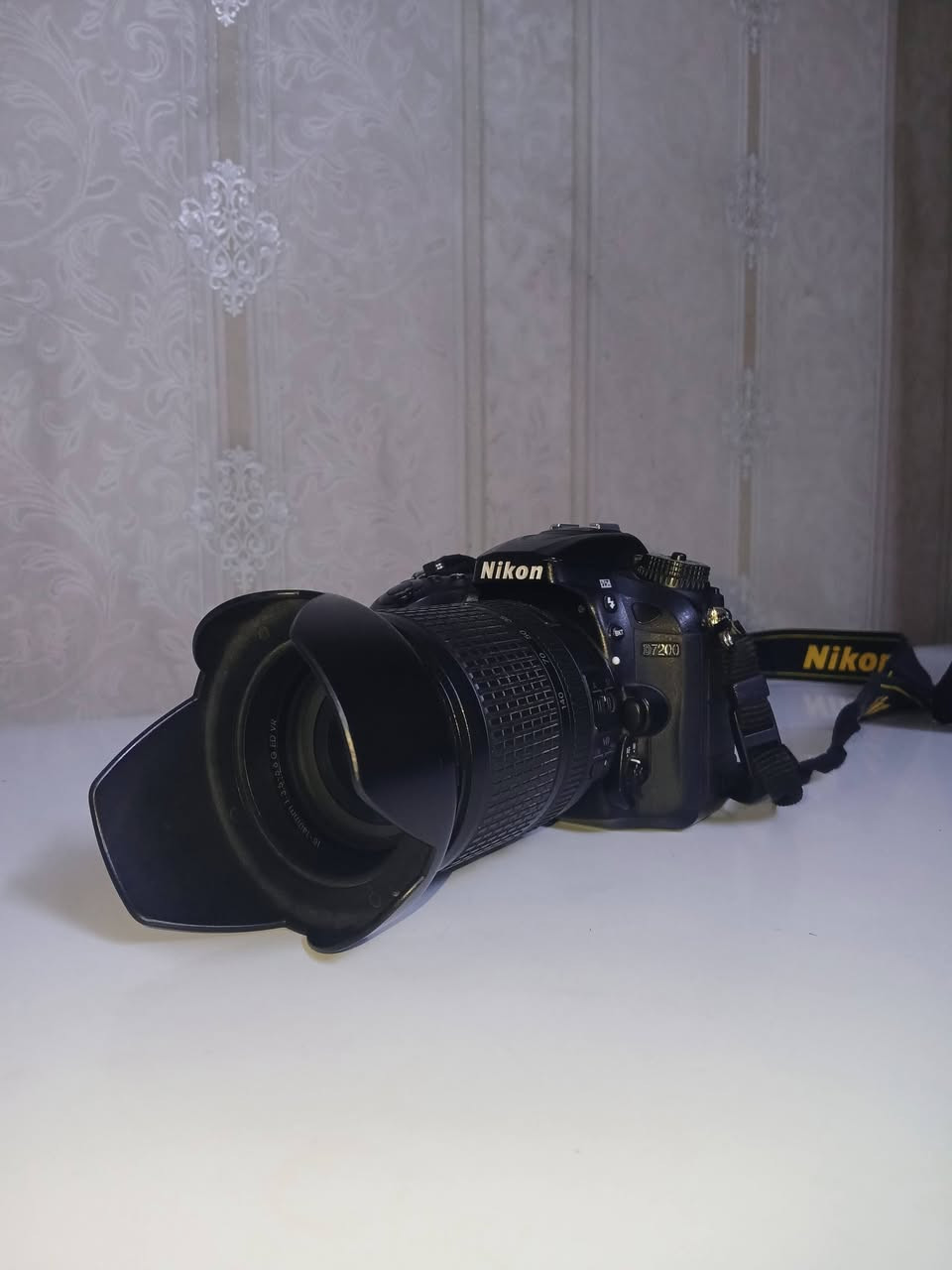 سلام عليكم كامرا نيكون 7200للبيع نضافه 100%100فقط الفلاش عاطل مكاني بغداد توصيل موجود ***********
