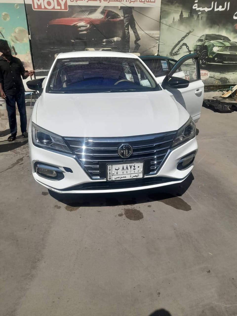 السلام عليكم 
للبيع: MG5 موديل 2023 - فئة
 كومفورت
​المحرك: 1.5L أوتوماتيك (اقتصادي)
​المسافة المقطوعة: [35.500] كم
​المواصفات: شاشة + كاميرا وحساسات خلفية + مثبت سرعة + بريك كهرباء (Auto Hold) + ويل كي 16 + تحكم ستيرن كامل + أبل كاربلاي وأندرويد أوتو.
​السعر: [98.000]
​المكان: [البصره / البراضعيه ]
​للتواصل: [*********** ]
السياره موجود السونار جيك وشوف وخابر وبخدمتك
