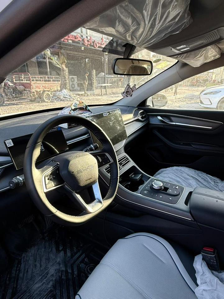 🔥🔥 ديستروير 2025 – فرصة ما تتعوض 🔥🔥
للمرواس –  بـ سيل 5 حصراً
إذا تدور على سيارة نظيفة بمعنى الكلمة وتريد شي بعده وكالة… هاي هي 👇
🤍 موديل 2025
🤍 لون أبيض ملكي
⚫ بلك إن هايبرد (3 أنظمة قيادة)
🚀 فل مواصفات – بدون أي نقص
🏭 بعدها على وضع الشركة 100%
📍 الممشى:
⛽ 1,842 كم بنزين فقط
🔋 3,161 كم كهرباء
يعني السيارة بعدهــا جديدة فعلياً 👌
🛠️ جميع الملحقات موجودة
🛡️ مكفولة من كل شيء
❌ لا ضربات – لا صبغ – لا ملاحظات
📸 اللي عنده  سيل فايف مرواس و جاهزة بهالمواصفات ينزل الصور بالتعليقات
📲 تواصل مباشر واتساب: ***********
⚠️ السيارة بهالممشى وبهالنظافة ما تبقى…
الجاد يتواصل فقط 🔥
