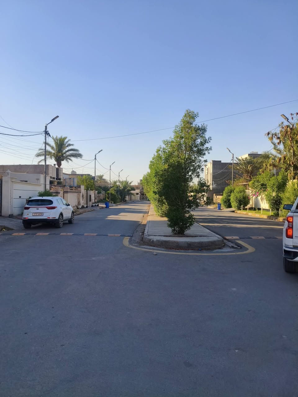 [[بسم الله الرحمن الرحيم]]
🏡     🏘      🏚 

#يوجد_بيت_يعتبر_قطعة_للبيع

#العنوان  الفلوجة 
#المنطقة تأميم الاولئ موقع مميز ✨

✅المساحة : 700 م  واقع حال 900 متر 
⬆️ الوجة : الوجة 31 م 
🏞️النزال : 23 م 
 

                       #بناء 🧱 : طابوك 
      
     #شارع 🏞️⬆️⬆️ : 20م كامل الخدمات 

  #السعر_محدد_من_قبل_البائع 
    
        
        ⚖️⚖️   نوع الملك : طابو صرف تحويل مباشر  🏙 

         #السعر_المتر 💰💸:  750 الف وبي مجال 

__________________________________

للأستفسار⛔🖲️ : مراجعة 
🥇#مكتب_الرافدين_للعقار 🥇
العنوان شارع المنجزات تقاطع جامع التقوئ مجاور محطة المتميز المركزية لغسيل السيارات 🚗🚖
__________________________________

#ملاحظة//📋📑 اذا لديك عقار تريد تعرضة للبيع او تريد تشتري عقار قم بمراسلة الصفحة او اتصال على لارقام الموجودة+ واتساب
            
         #للأتصال_او_واتساب 📞  ***********
         #للأتصال_كورك.   📞.      ‏‪***********‬‏

#بيع_وشراء_الدور_السكنية_والزراعية_العقارات_في_مدينة_الفلوجة #مكتب_الرافدين_للعقار_بيع_وشراء_العقارات_بسعر_مناسب
#عقارات_الانبار_الفلوجة
