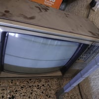 تلفزيونات شغالة واحد منهن اخو الجديد القيثارة السيد  المكان بغداد العا...