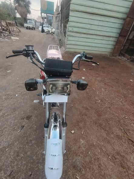 السلام عليكم دراجه للبيع اوراق سكنر مكينه مكفوله السعر:615 وبيها مجال العنوان الديوانيه قضاء سومر
للأستفسار، *********** يتوفر واتساب
