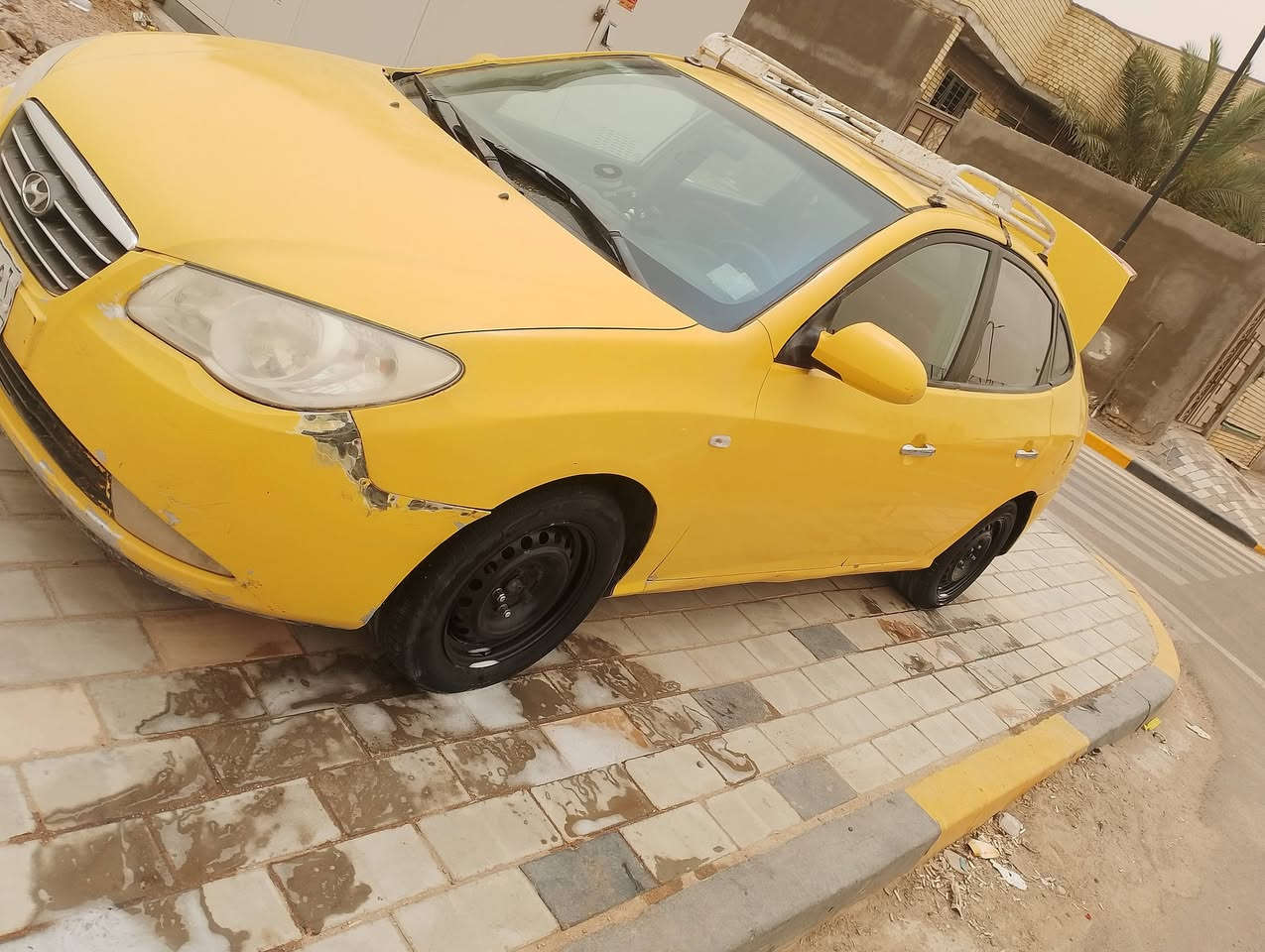السلام عليكم 
سيارة صابونه ادوات أدوات أدوات ٢٠٠٩ متومه و جاهزه كبل للشارع مال جناي كير ومكينه مكفولات تخم تاير جديد تبريد تدفئة مراوس بسيارة أدوات بنكو حمل او حسب القناعة عنوان البصرة *********** غير متواجد بالفيس
