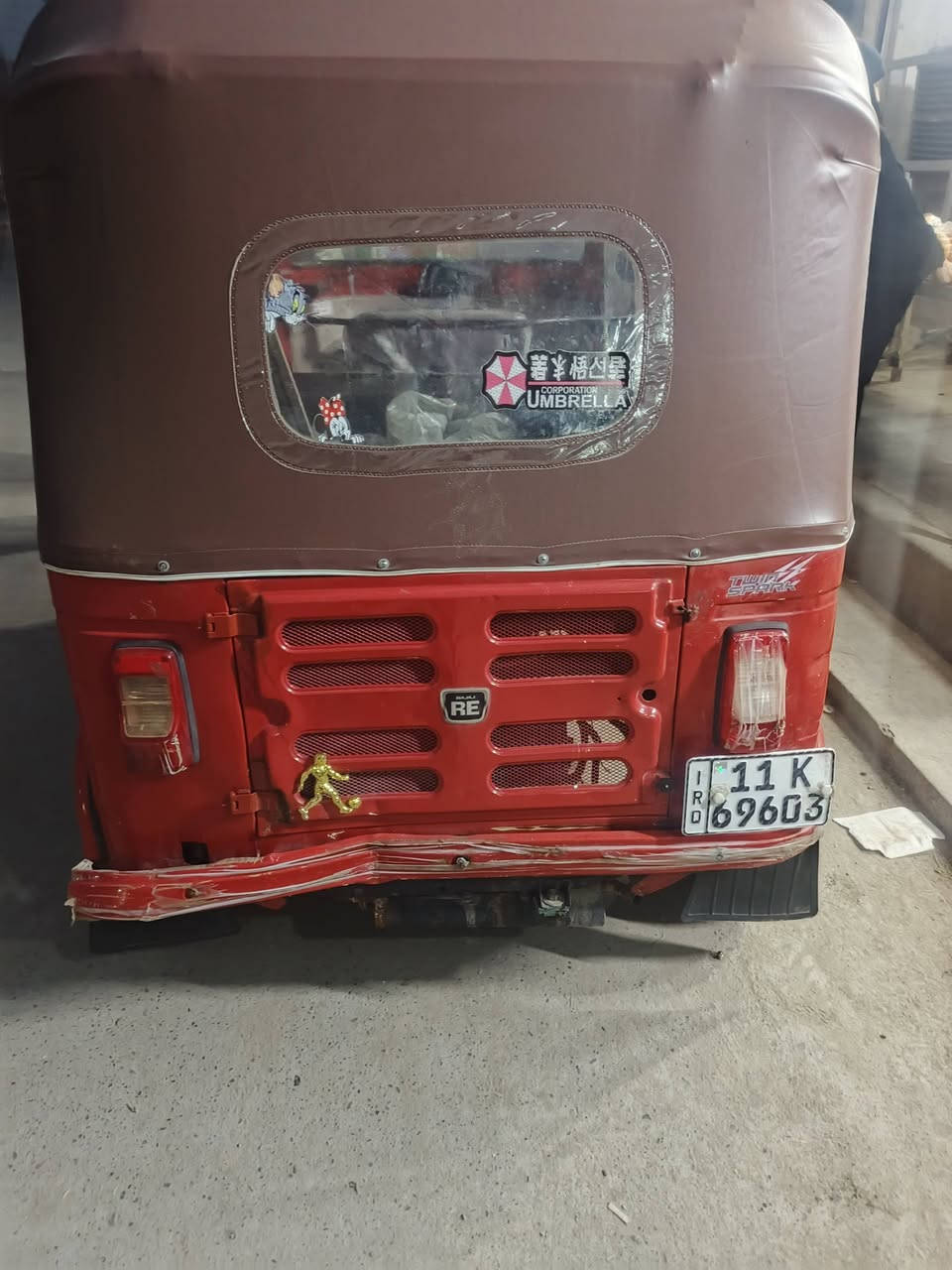 سلام عليكم تكتك للبيع 18 رقم وسنويه سعر ٥ وربع وبيها مجال مكاني مدينه الصدر رقمي ***********
