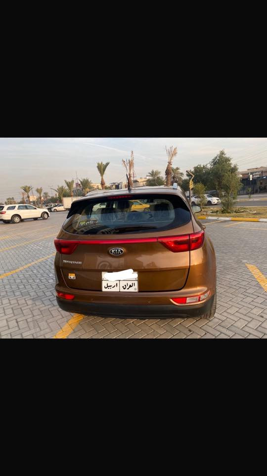 السلام عليكم للبيع كيا سبورتج ٢٠١٧ خليجي ألوان نحاسي السيارة ماشية ١٦٨ مكفولة من الصبغ والتبديل والسيارة جديدة وبي حالة وكالة ادامة كاملة كير ومكينة جديدات السنوية جديدة ورقم جديدة والهزة موصفات نص فول حساسات شاشة كامرة السيارة كلش جديدة وجاهزة ومال بيت تحويل مباشر السعر ١٦٨ وبيها مجال 

الاتصال ***********
