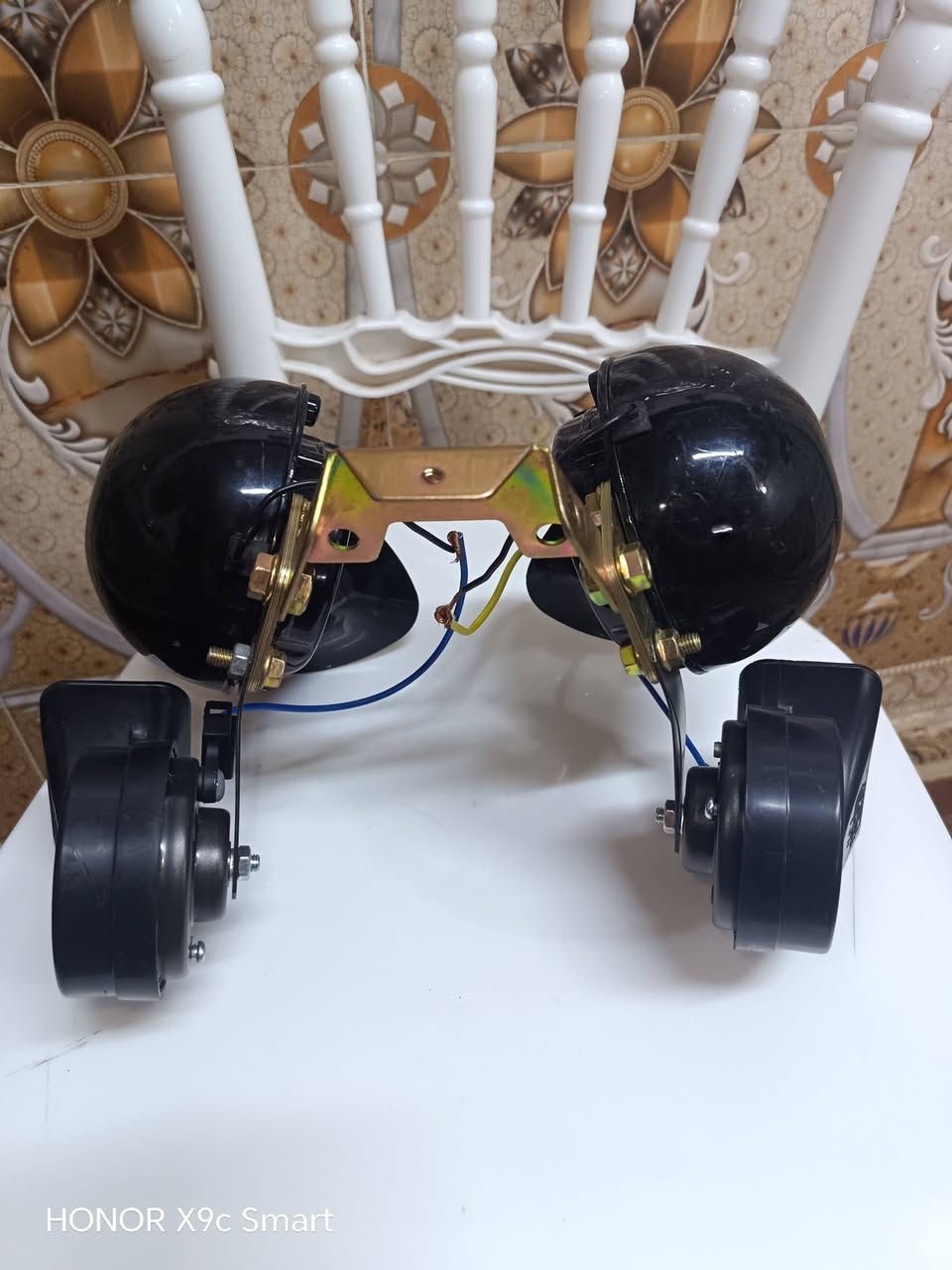 سلام عليكم هورن بهبهان للبيع ملف نحاس السعر 60 وببهن مجال ***********
