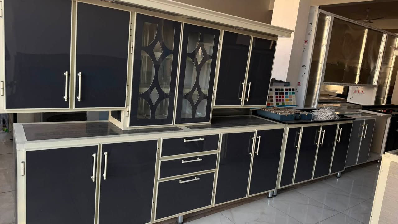 كاونترات حسب الطلب جميع القياسات والتصاميم العنوان مغربه شارع فرن تاج الدين ***********
