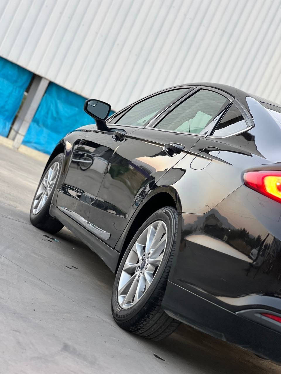 Ford fusion 2017
مواسەفات se
شاشە گەورەو سێ شاشە و تەبرید مەرکەزی کارپلەی و ئەنرۆید ئۆتۆ
مەکینه 15 تۆڕبۆ
سەنەوی تا 2029 بەناوی خۆمانە
پێش و پشت کەپسە 
سێ پارچە لای سەکن بۆیاغە و قەپاغ سندوقیش گۆڕاوە
مەکینە کراوەتەوە و بێ عەیبە بەشەرت
توندو تۆڵە و بێ مەسرەفە سەیارەکە
هەیکەلی وەک وێنەکانە جوان و ڕێکە
گۆڕینەوەش دەکەم
شوێن قەڵادزێ
سعر 89 کەمێ مەجال
***********
*********** بشدار, السليمانية
