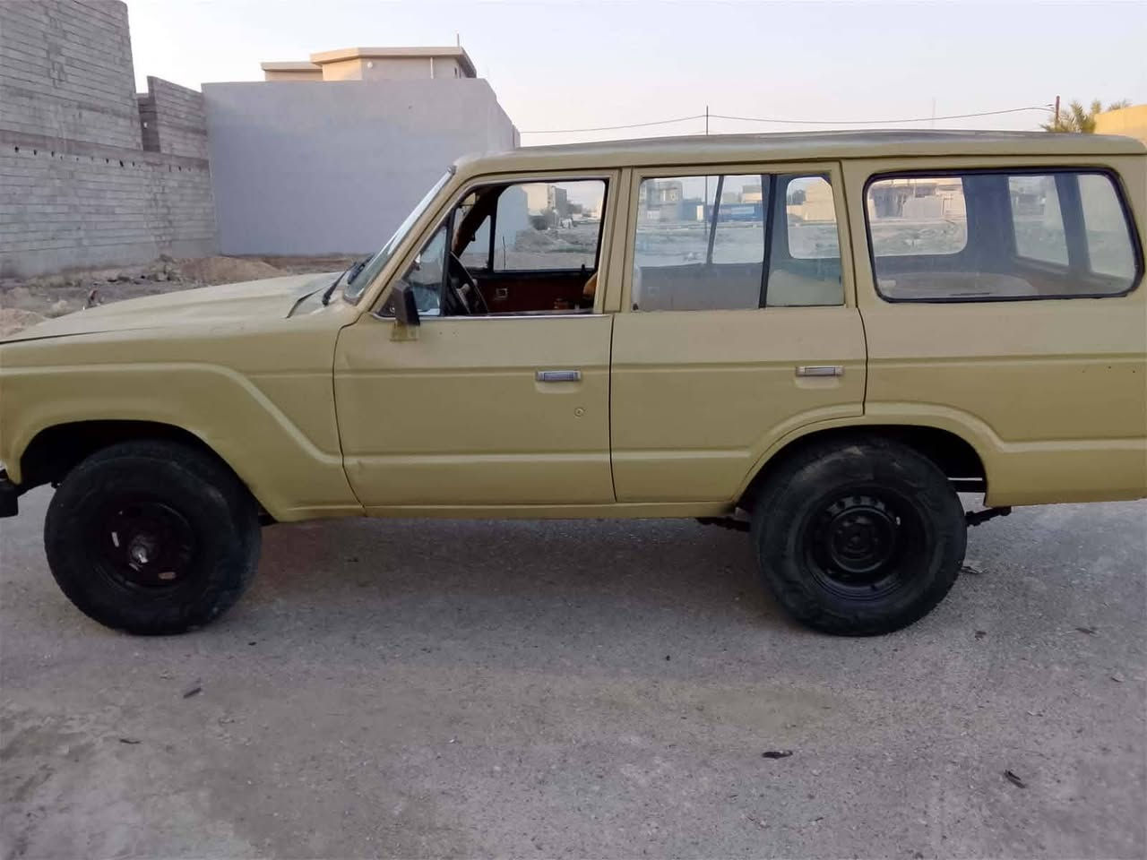 لاندكروز 6 كير محرك مكفول دفع رباعي ادوات السعر 18 وبيها مجال
ديالى مندلي ‏‪***********‬‏
