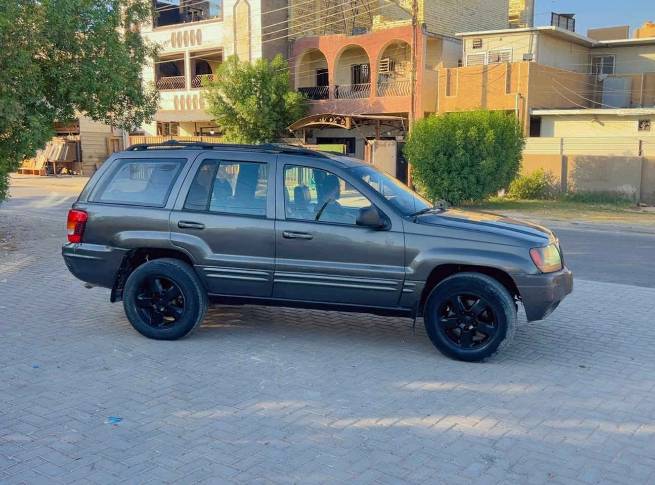 جيب شيروكي موديل٢٠٠٠  بسعر مناسب ٥٥ وبيه مجال 
السياره لمتدد فول موصفات  اعلى فئه 
صدر امامي خلفي جديد تخم تاير مال حاويه 
اربع جام كهربائي كشنات جلد ابلاد داخله محزم صاج 
كاعيه جلد دواخل نضيف بلاد جلد 
محرك ٨ اسلندر  احزام صبغ ضرر جامرلغ امامي 
رقم اسليمانيه دولي جديد 
سنويه جديده شرط التحويل
السياره بيه ملاحضات  
عنوان بغداد 
‭***********‬
