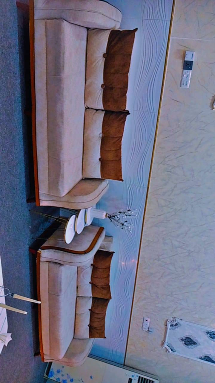 السلام عليكم قنفات لبيع سعر 370بيهن مجال قليل موقعه البصره رقم جوال ***********
