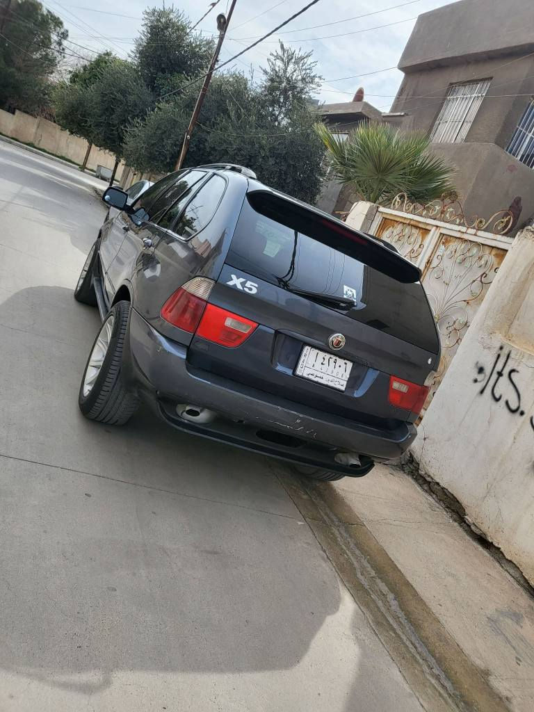 بي ام دبليو X5 موديل 2000 محدث 2006 كير اوتوماتيك لايتات زينون داينمك شاشة ايباد كشنات جلد احمر كشنات تدفئة و كهربائي محرك جديد مشدود حجم 3.0 كير جديد سنوية مشروع وطني لحد 29 راعيها بكركوك
بداية السقف قرب الزجاج بيها معجون  للبيع السعر 70 او مراوس حسب القناعة تكسي او خصوصي العنوان كركوك . كركوك, العراق


**إذا كنت صاحب هذا الإعلان وتريد حذفه لأي سبب، رجاءا أرسل رسالة إلى الدعم الفني**