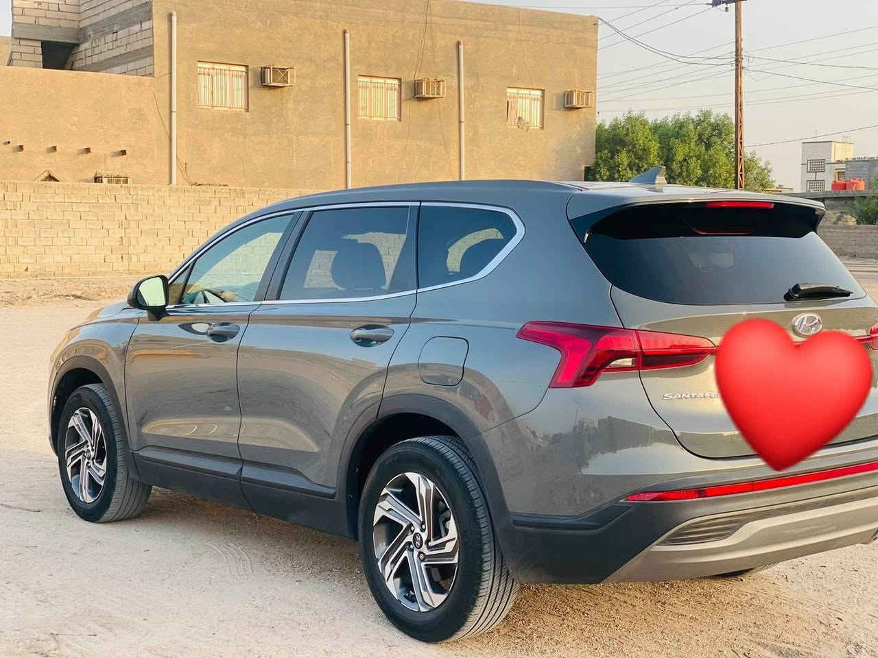 السلام عليكم للبيع او مراوس حسب القناعه سنتافيا مديل 2022 رقم بصره  انكليزي ب اسمي حادثها موضح بلصور تبديل بنيد فقط وبارد بجاملغ يرباك غير سليم   لون اسمنتي سياره جاهزه من كلشي   السعر 200 وبيها مجال للاستفسار الاتصال على الرقم ***********
