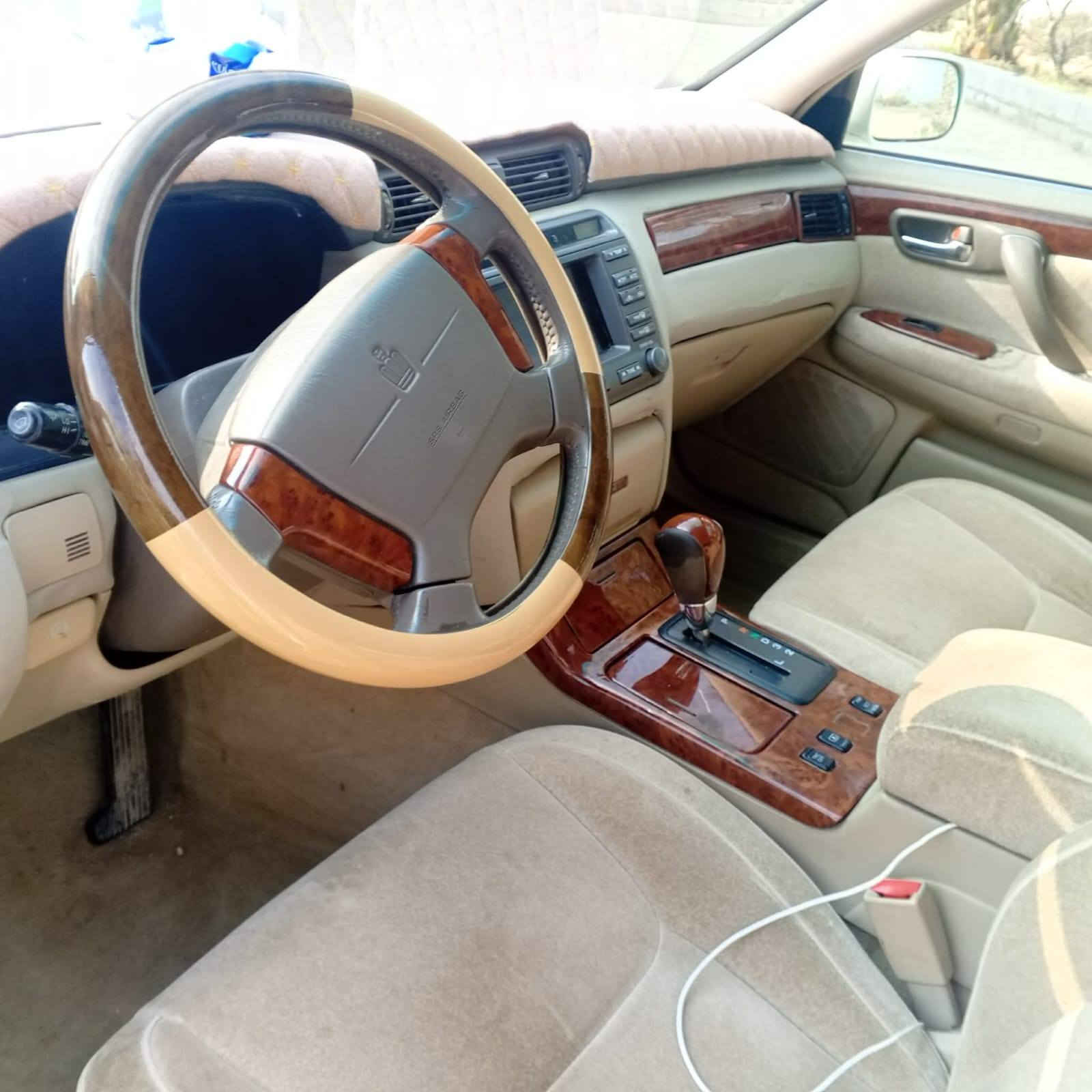 السلام عليكم ملكه جنون كفاله عامه من كلشي السياره جديده رقم كركوك دولي بسمي مداور ثاني يوم مكينه وكير وحداديه وتخم تاير تبريد ثلج مكينه ديفور الجبير تحوير نجف السياره مديل 2000 اصل كشنات كهربائي 3دكم برده ستيرن كهربائي مري شفط السعر 140 وبيه مجال للشراي قليل كفاله من الكص والنقل الجثه وضربه وصبغ ***********  مكان السياره دوانيه قضاء غماس سنويه مجدده 2030
