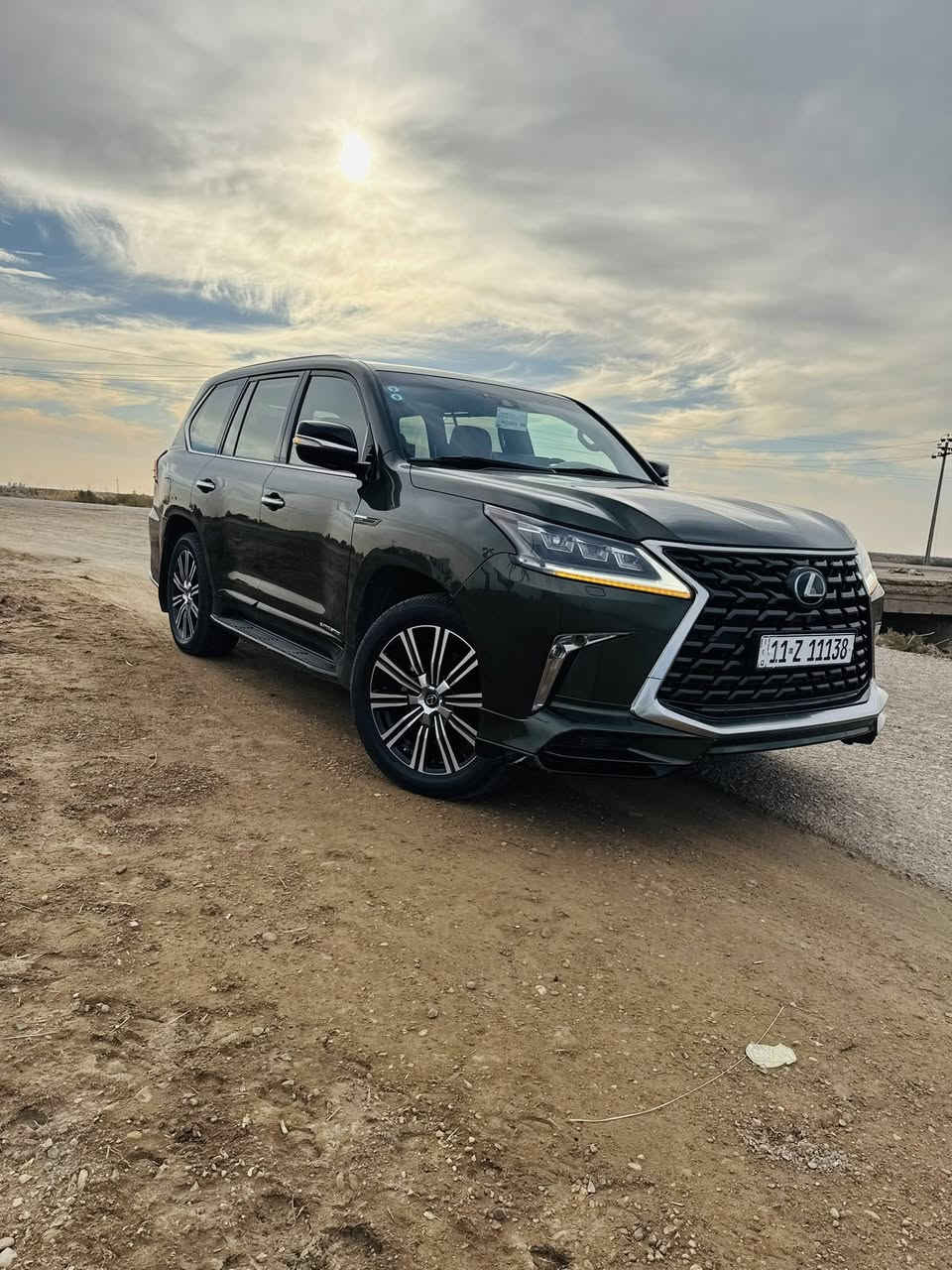 السلام عليكم 
لكزس 2021 وكالة البريم مكفولة كفالة عامة

لون (زيتوني مميز)

مغلفه ppf بل كامل

المواصفات 

ابواب شفط 

فتحه سقف 

داتا شو

اشارة تسلسلية

خمس بصمات 

مري شفط 

ثلاث شاشات 

اربع كامرات 

دبل رادار امامي جانبي 

بردات جانبية 

ذاكرة كشن وستيرن 

‏‎5 كاميرات

تدفئة تبريد كشنات

حساس امامي +خلفي 

دمام خلفي

نظام ملاحة

صندوق بصمه +شفط 

تحكم ستيرن فوول 

كروز قفل سرعه

ستيرن كهرباء 

شفتات بالستيرن 

جكات تصعيد وتنزيل 

ماوس تحكم بالشاشه

هاند بريك بصمه 

ثلاث انظمه قياده ECO +NORMAL +SPORT 

مانع انزلاق

كراسي امامي وخلفي كهرباء 

كراسي اماميه تبريد وتدفئة 

كرسي السايق خزن ميموري متحرك 

كراسي خلفيه تبريد

٨ ايرباك 

ماشيه80 الف حقيقي

طفايه بالصدر 

ثلاجه 

بسعر(890)

مكانها الكوت 

السيارة رقم بغداد 

***********
