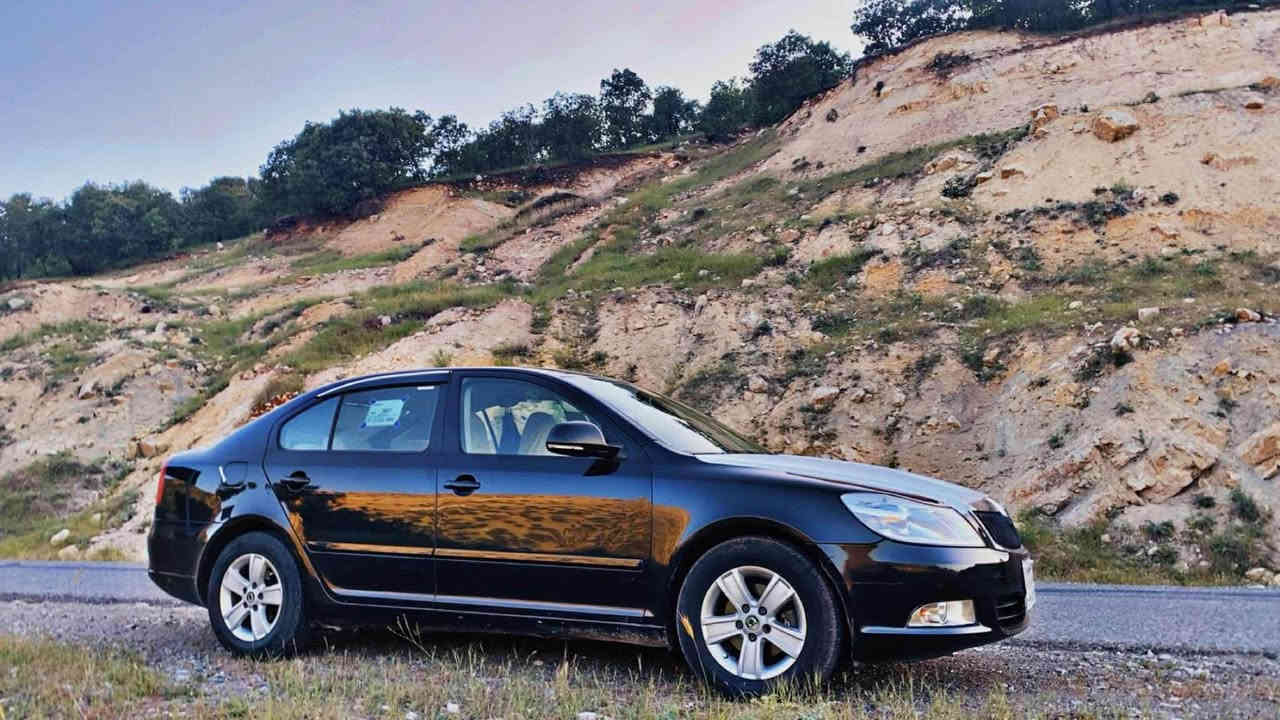 سکۆدا  2010                                                                           سـەیـارەکــە فــوول مـواسـەفـاتـە 
گـیـر تــۆمــاتـیـکـ
مەکینە ١٦ بیلاد
سەنەوی ژینگە نووییە 
گیر مەکینە تەبرید  بەشەرت 
سەیارەکە زۆر جوانە
سعری 82 معامەلە 
  *********** + واتساپی لەسەرە أربيل, العراق
