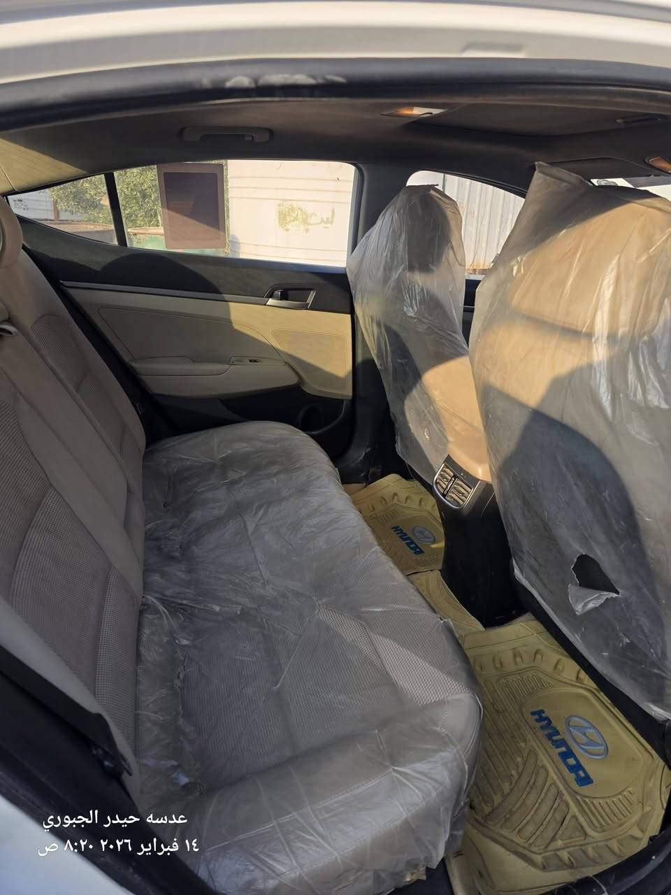 السلام عليكم، النترا ١٩ سوبر خليجي سويج فتحة اربيل رقم دولي سنوية لل ٢٨ محرك ٢٠٠٠ كفالة محرك كير تبريد حدادية ماشية ١١٧ بية قبق جنطة تبديل اصلي  بدون دواخل بارد اصبعين بالبنيد واضح بالصور وكالة تحويل السعر ١٥٢ مكان السيارة النجف او المشخاب للاستفسار ***********
***********
