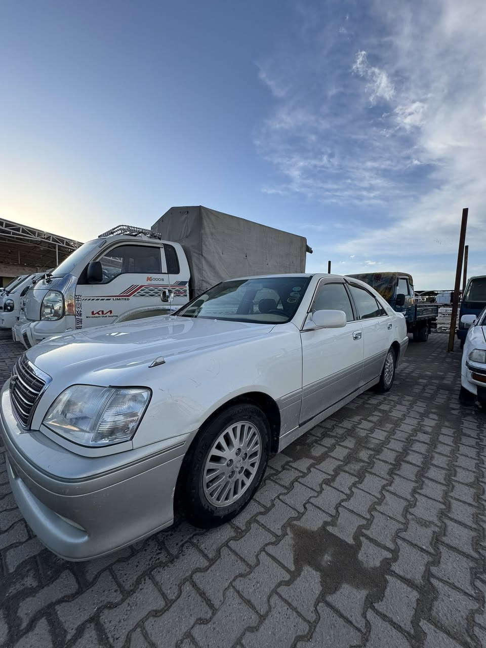 ملكه ادوات للبيع
السعر 43ورقه وبيه مجال
اربع دكم فول ماعدى الفتحه 
مكينه D4الكبير سياره جديده 
العنوان :النجف معارض الجديده معرض الكوثر مقابل بوابه الدخول الرئيسيه
للاستفسار :***********او 
0780844449
