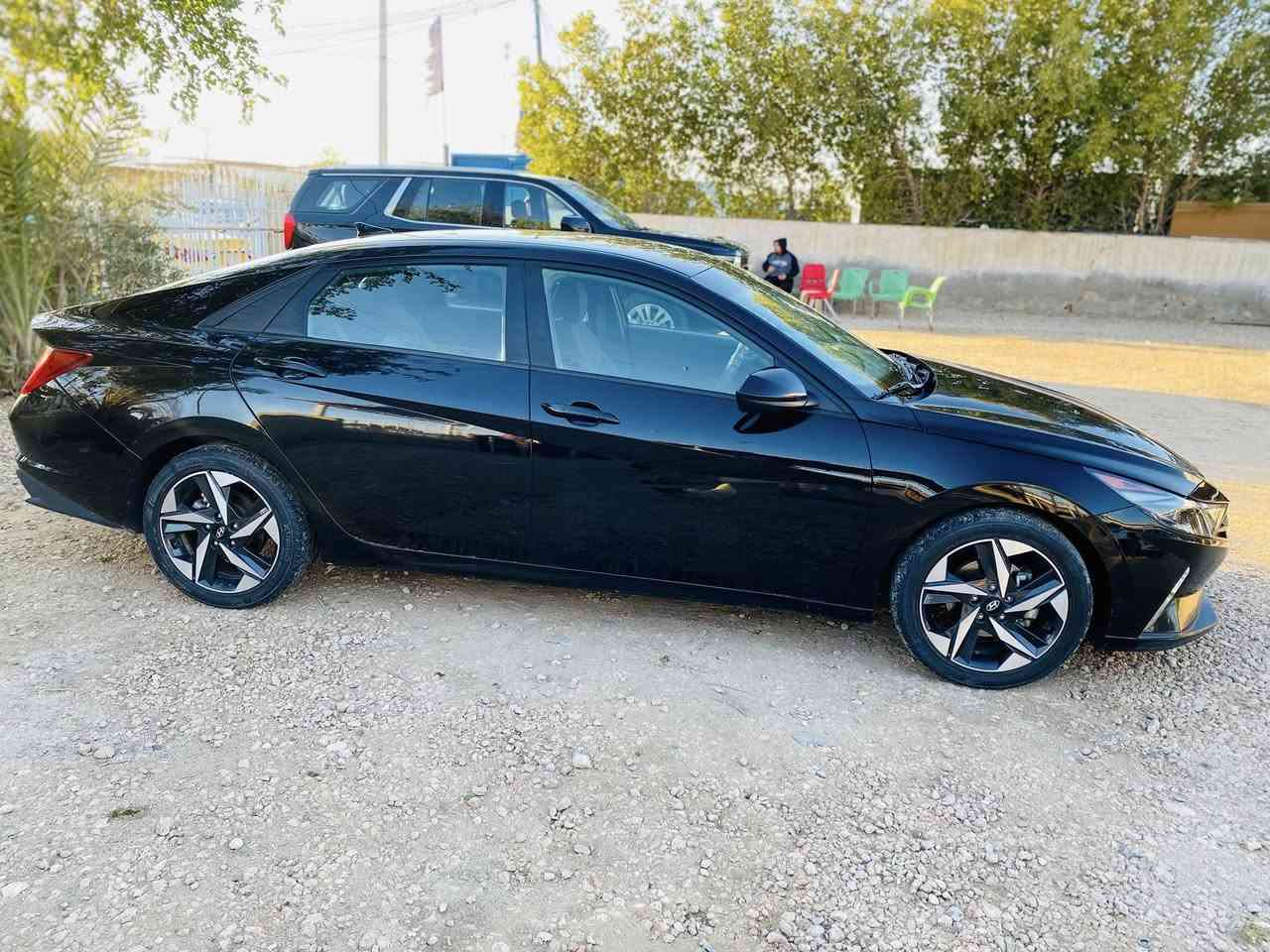 السلام عليكم 
للبيع النتراء موديل 2023 مرقم معوقين وكاله عامه المواصفات شاشه كبيره تشيول ليزري شحن لاسلكي سايد بريك بصمه تشغيل عن بعد جنطه ذكيه كشنات تدفه وبعد اهواي مواصفات مكينه 2000 دوش وكير  AT ٦ نمر المرغوب للاستفسار اتصل *********** والشراي بي خير ويدلل مكان السياره السماوة مركز مدينة
