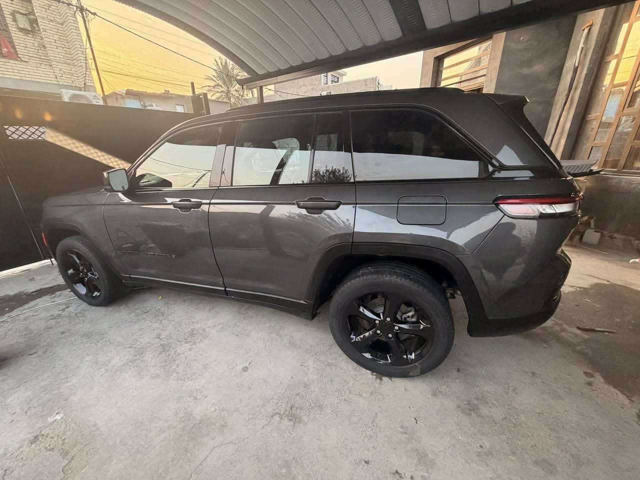 جيب كراند شيروكي موديل 2025 ذوي الشهداء بأسمي
فئه لمتد 5 كامرات 5 راكب
بنوراما
 كشن ميموري خزن
 تدفئه تبريد كشنات 
حادثها وصور الحادث موجود خاص 
او الاتصال ***********
السعر 28.500$
