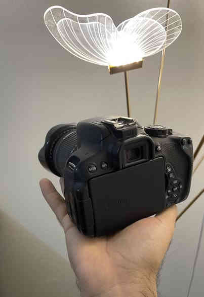 گانوون 700 D فوووول مواصفات

الملحقات 
نك مايك
شاحنه
بطاريه
عدسة (55.18) أوتو
شاشه لمس
شاشه قلابه
بلوتوث
جنطه ( درع ضد الكسر)

الكامرا نظافة 100% استخدام شخصي وبسيط 
المكان بغداد المنصور للاستسفار اكثر التواصل عبر الخاص او ع الرقم ***********
