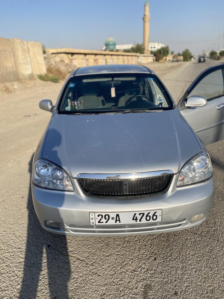 اعادة النشر بسبب الوعود الكاذبة
السلام عليكم عندي دايو لاستي للبيع موديل 2007 سيارة بأسمي رقم جديد سيارة نضيفه بيه مكانات صبغ اثر جراد و خياسات و بيه ضربه خفيف بالجاملغ الخلفي مصلحه بيه تخم تاير جديد
السعر 62 و بيه مجال للشراي 
استفسار اكثر اتصال ***********
