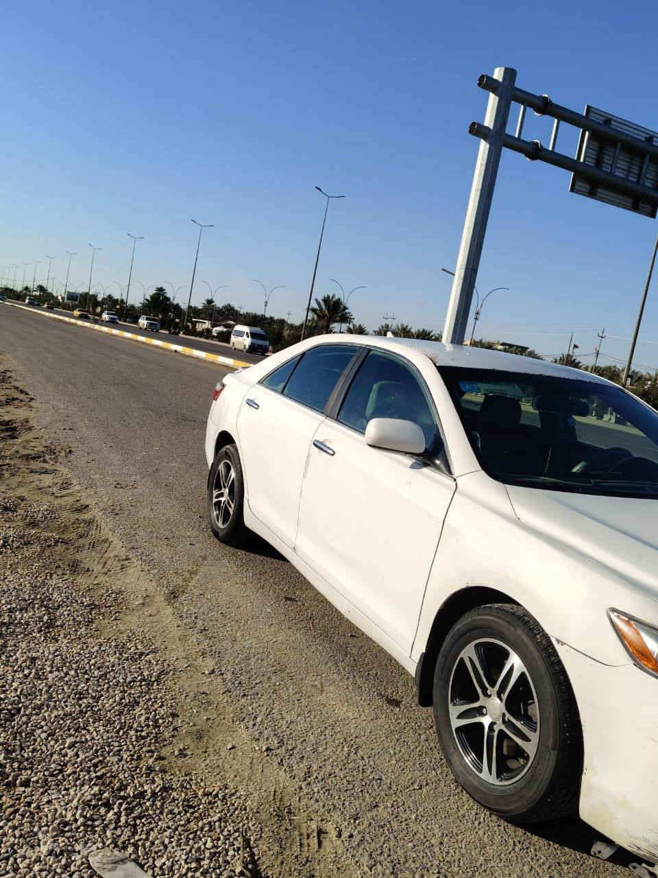 السلام عليكم كامري موديل ٢٠٠٩ وارد امريكي مصبوغه حزام رقم بغداد بسمي مكاني كربلاء طوريج السعر ٩٢ وبيه مجال ***********
