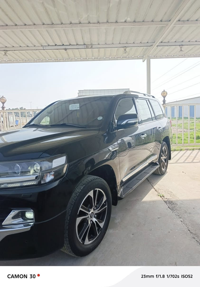 للبيع لاندكروز موديل 21 سياره ماشيه 145 جديده سياره فطيم كفاله عامه فول مواصفات للاستفسار على هذا الرقم *********** مكان سياره بغداد الراشديه
