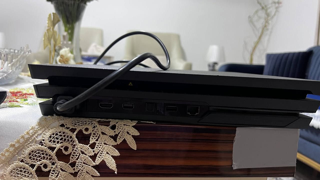 بلي ستيشن فور برو
Playstation 4 pro

الموديل:  PS4 Pro

الحالة مستعمل، نظيف وممتاز

 المرفقات:-

يدتين تحكم 4 Dual Shock

لعبة 2 Red Dead Redemption  

اشتراك PS Plus Premium سنة كاملة بسعر 210 ألف دينار ويحتوي على أكثر من 600 لعبة

سعر كامل ٥٠٠ الف و بيها مجال


**إذا كنت صاحب هذا الإعلان وتريد حذفه لأي سبب، رجاءا أرسل رسالة إلى الدعم الفني**