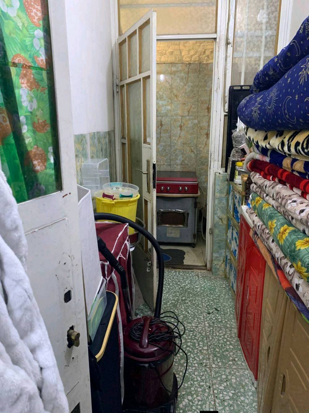 بيت طابو صرف مساحته 90 واجهه6 نزال 15 مدخلين بضهر سوك شلال يم مضمد وصفي للاستفسار الاتصال على الرقم ***********