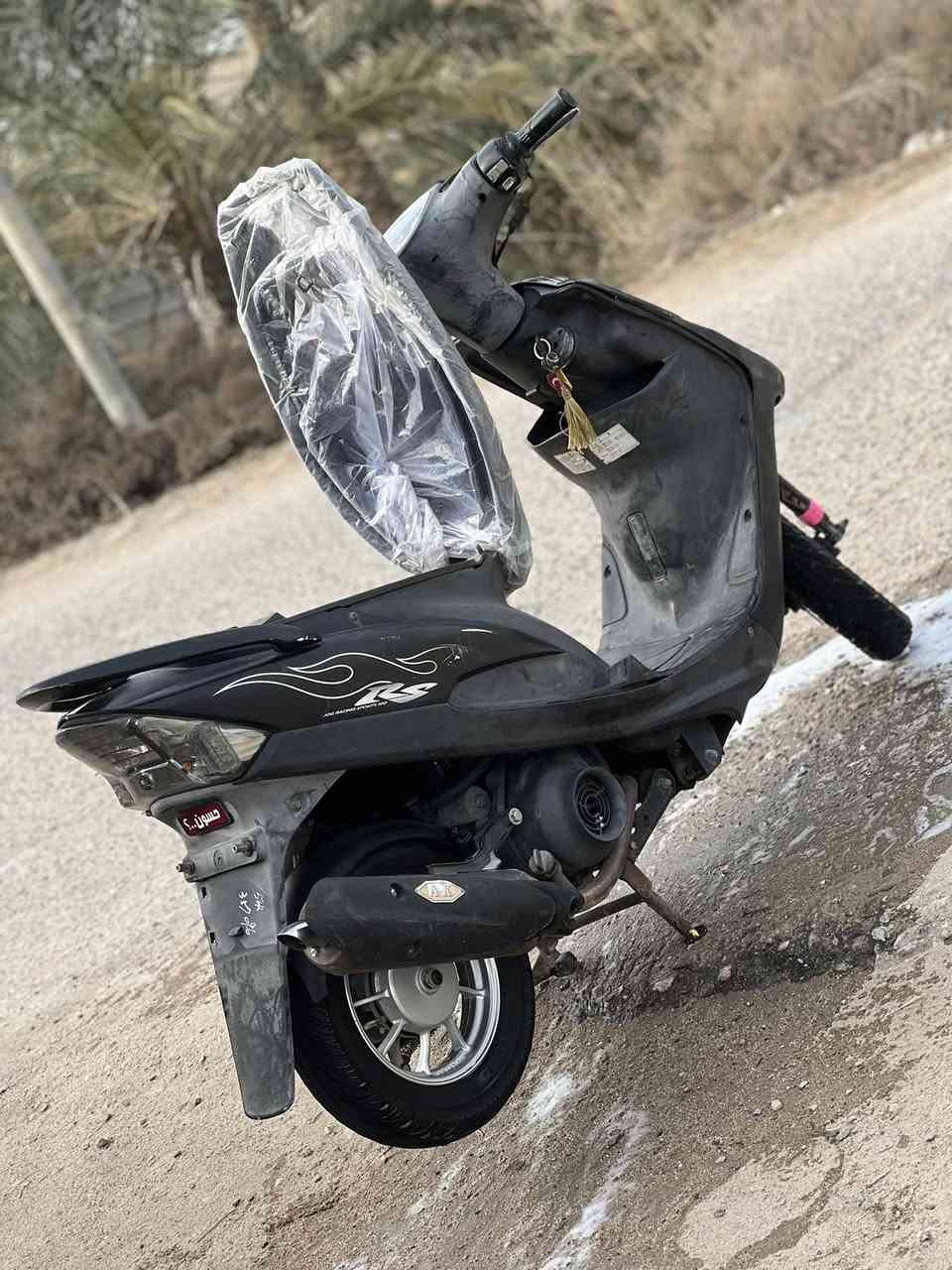 للبيع كفاله من كلشي صارله 10 ايام من منزله من الحاويه كلها ختم واحد ويه المكينه سعر وباقي تفاصيل خاص 

رقم الهاتف ***********/المو شراي لايتعبني رجاء
