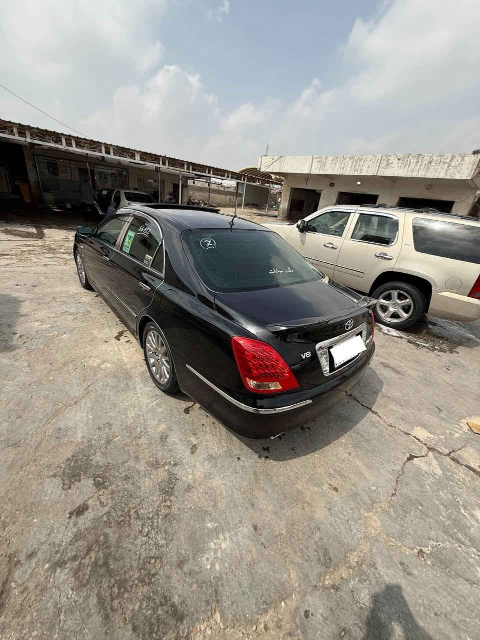 السلام عليكم للبيع فقط ماجستا ادوات كفاله عامه من كلشي دخول جديد  موديل ٢٠٠٧ اصل السياره فول للأخير كله بيه دبل رادار خمس دكم فتحه جلد ثلاجه اتلث قطع تبريد
 مكانه ميسان العماره 
السياره بيه استمارت حجز بصره #السعر١٢٠
***********
