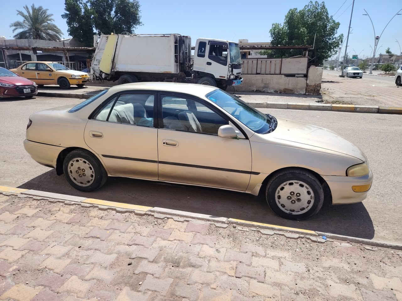 السلام عليكم
تيوتا كارينا للبيع1992
مكينه كير جدد اوتماتيك تخم تاير جديدحداديه
 كفاله من العيب الشرعي والضربه القويه صبغ جماليه فقط
تبريد شغال فقط الوجه عاطل
رقم بغداد مشروع وطني شرط تحويل
سنويه 29
راعيها بناصريه
سعر 36 بيها مجال قليل
مكانها ناصربه مركز
***********
***********
