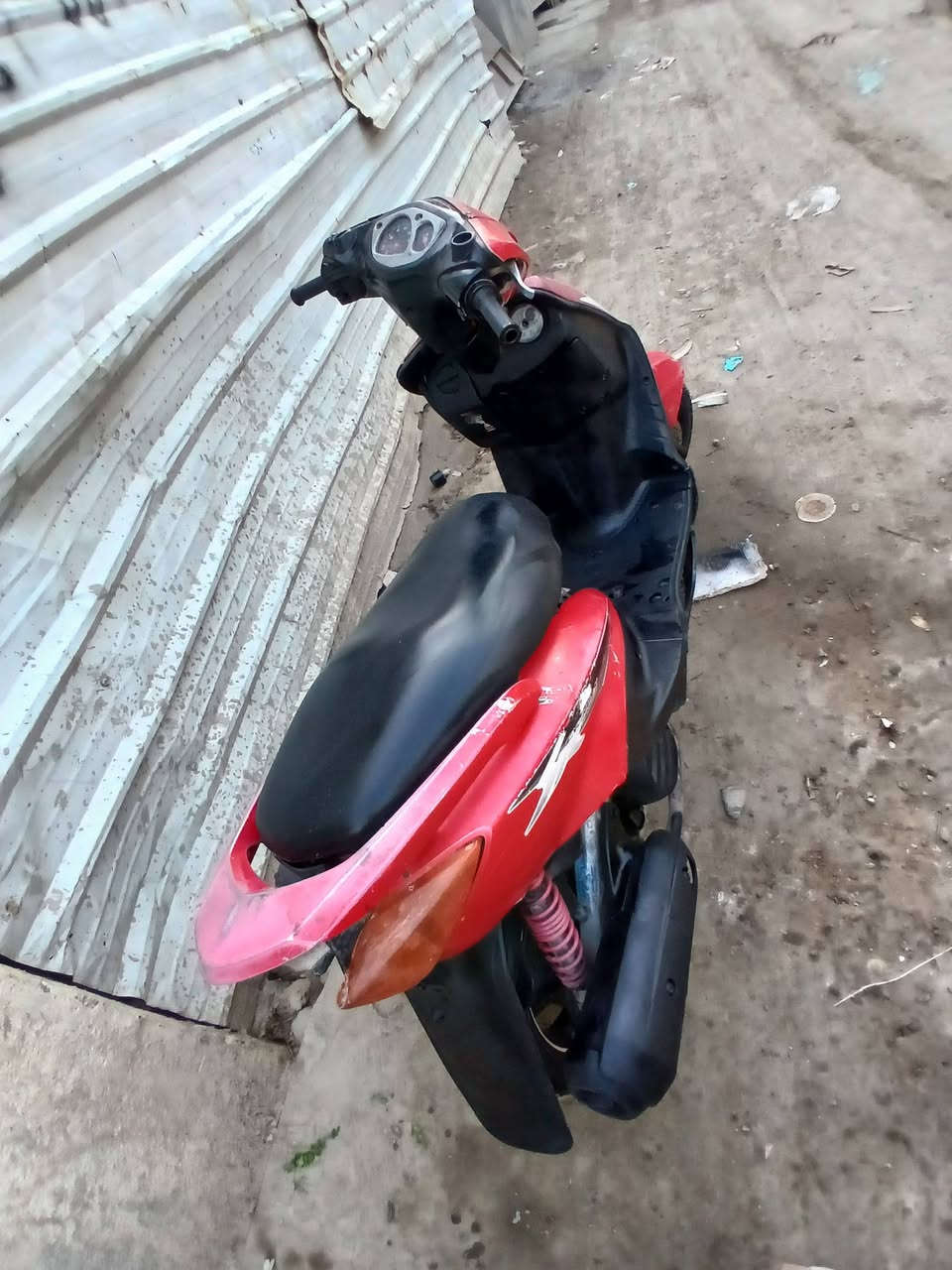 سلام عليكم دراجه سكنس نثيه شغاله سلف السعر 375 و بيها مجال قليل حك الجيه *********** اتواصل وياي ع خط او واتساب
