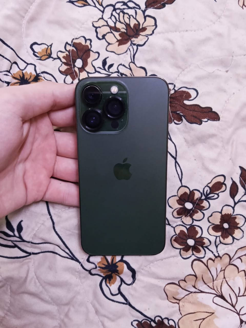 ايفون ١٣ برو فقط برو شرق اوسط
الجهاز شخط واحد مابي للبيع او مراوس السعر بالخاص كما موضح بالصور مامبدل بي أي شي نهائياً للأستفسار على الرقم الأتي ***********
