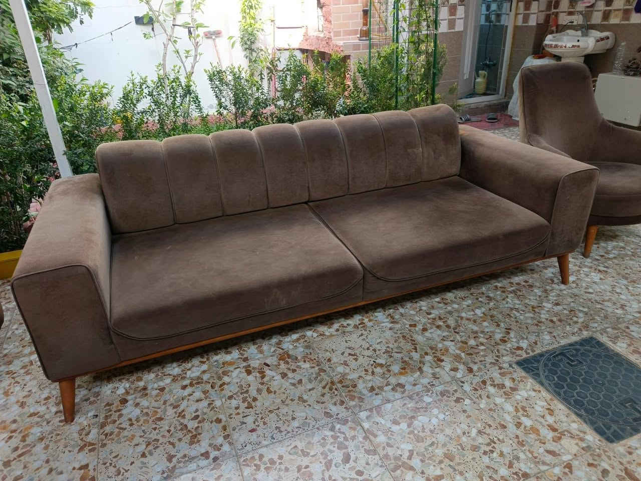 غراض لبيع المكان حي أور سبع قصور شارع ابو علي واتساب *********** اتصل واني بخدمتكم
