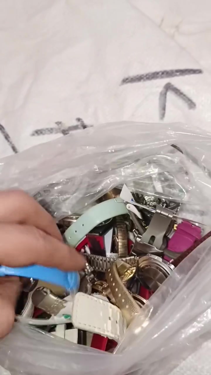ساعات باله كندي اغلبه نسائي القطعه ٣٥٠٠
يوجد توصيل


**إذا كنت صاحب هذا الإعلان وتريد حذفه لأي سبب، رجاءا أرسل رسالة إلى الدعم الفني**
