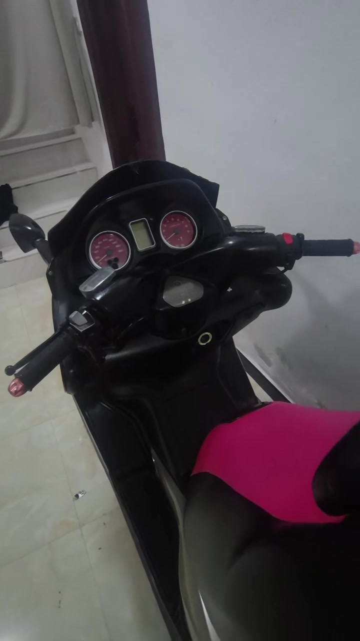 السلام عليكم👋🏻
Tmax🖤2008 *500 
كفاله عامه🔒
سعرها 22ورقه
***********اتصل 
@إشارة
