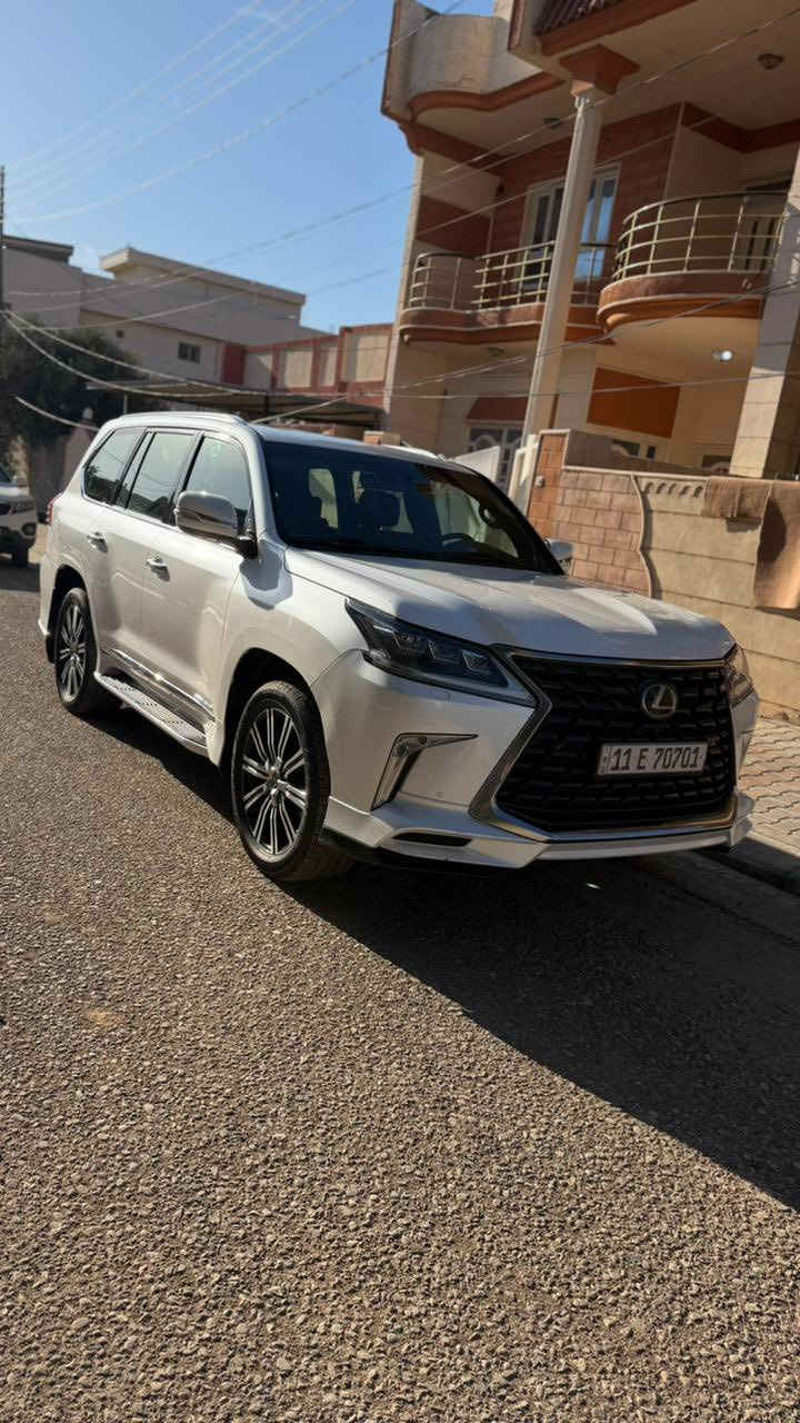 شركة LEXUS الصانع الياباني الفاخر  من اشهر السيارات لدى العلامة LX 570 SUPER SPORT
موديل :-2021
الممشة :-٥٠ الف Km
الحالى :-خليجي  وكالة (الكويت)
السعر : ٩٢٠ ورقة (٩٢ الف) 
مكفولة كفالة عامة✌️
السونر مرفق 

‭٠٧٧١ ١٣٤ ٦٢٣٠‬
