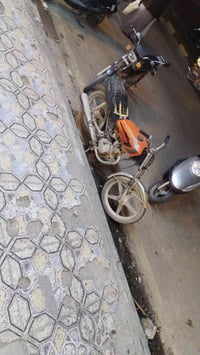 كلك لبيع عوزهه ويل خلفي ولهندر ملحوم شغاله ما بيهه شي لببع مستعجل 0774...