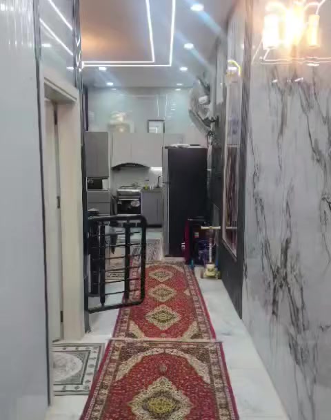 ٩٠ متر للرهن حي الغدير طابقين بناء حديث مرمر ٣ غرف نوم مبلغ الرهن ٨٥ الاتصال ***********
