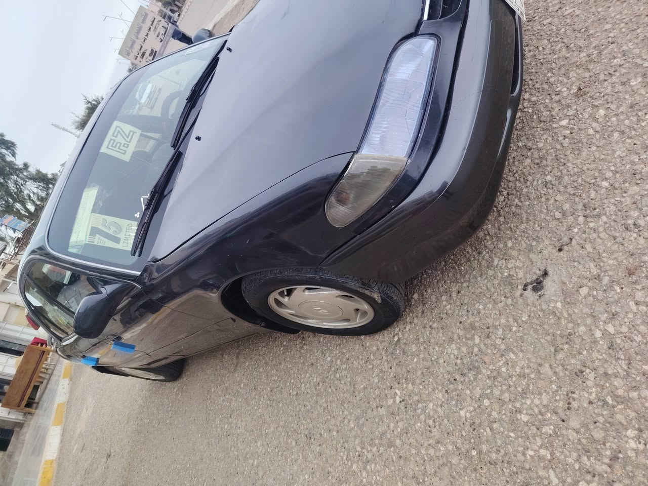 يلا السلام عليكم سوناتا 2 موديل 94 سياره حلوه ونظيفه محرك 1800 كير  عادي صدر جديد سياره متعوب عليها مال جناي كهربائيات شغاله سعره ٤٠ بيه مجال مكن هيت رقم الهاتف ***********
