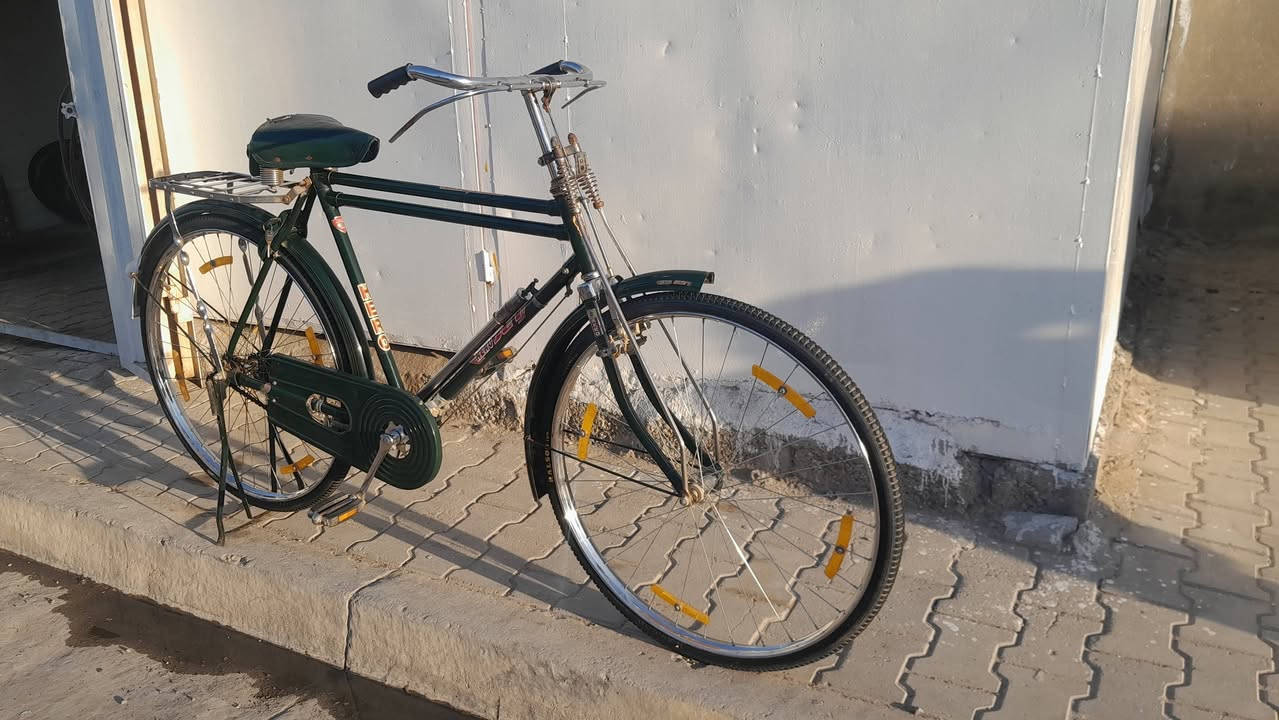 بايسكل هيرو حجم 28 نظيف كلش حلو بلادي. بريكات شغاله قفل شغال سيبايات تتحمل وزن ثقيل كل شي ما مبدل بيه بعده على البلاد مستخدم شيء بسيط العنوان جسر ديالى الرياض حارث الدراجات الهوائيه السعر 75 قفل. ***********
