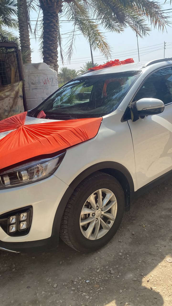 سيرنتو  2017 vsوراد امريكي محرك ٤  حداديه مكفوله محرك مكفوله بيه بعد موصفات ماعرفه سعره ١٦٥بيه مجال مكانه النجف الكوفه عباسيه  ***********
