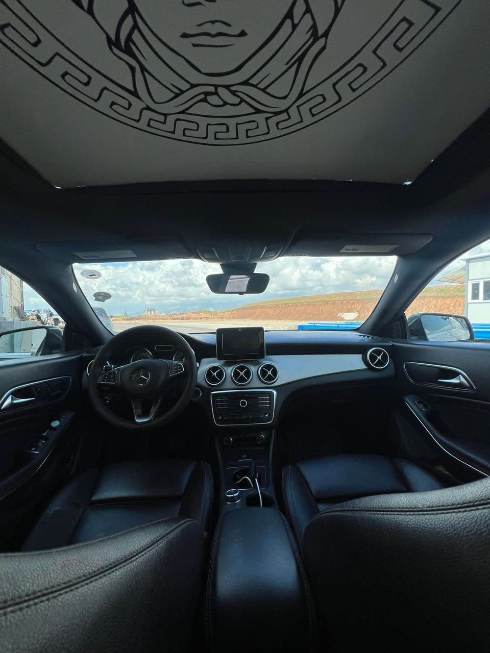 السلام عليكم 
السعر 160 ورقه وعليها غرامه 19 ورقه ينزل من السعر
مكان السياره قضاء عقره بين اربيل ودهوك
للبيع فقط بدون مراوس مارسيدس CLA250 موديل 2016 صفر شركة مو وارد محرك 4 سلندر  گير محرك شرط ما مفتوح السياره فول فول مواصفات 1/1 گير محرك شرط تبريد شرط كهربائيات كلها شغاله سياره جاهزه دينار ما تصرف عليها وبيها قطعتين صبغ جاملغ وبونيد بدون دواخل ايرباكات وشواصي مكفوله رقم وسنويه جديد سياره باسمي تحويل وغرامات شرط السعر 160 ورقه ومجال وعليها ( 1900)$ دولار غرامه يعني 19 ورقه غرامه ينزل من السعر مكان السياره قضاء عقره بين اربيل ودهوك
الشراي يتصل ع الارقام
***********- بي واتساب هم
***********- بي واتساب هم
***********- مابي واتساب فقط اتصال أربيل, العراق
