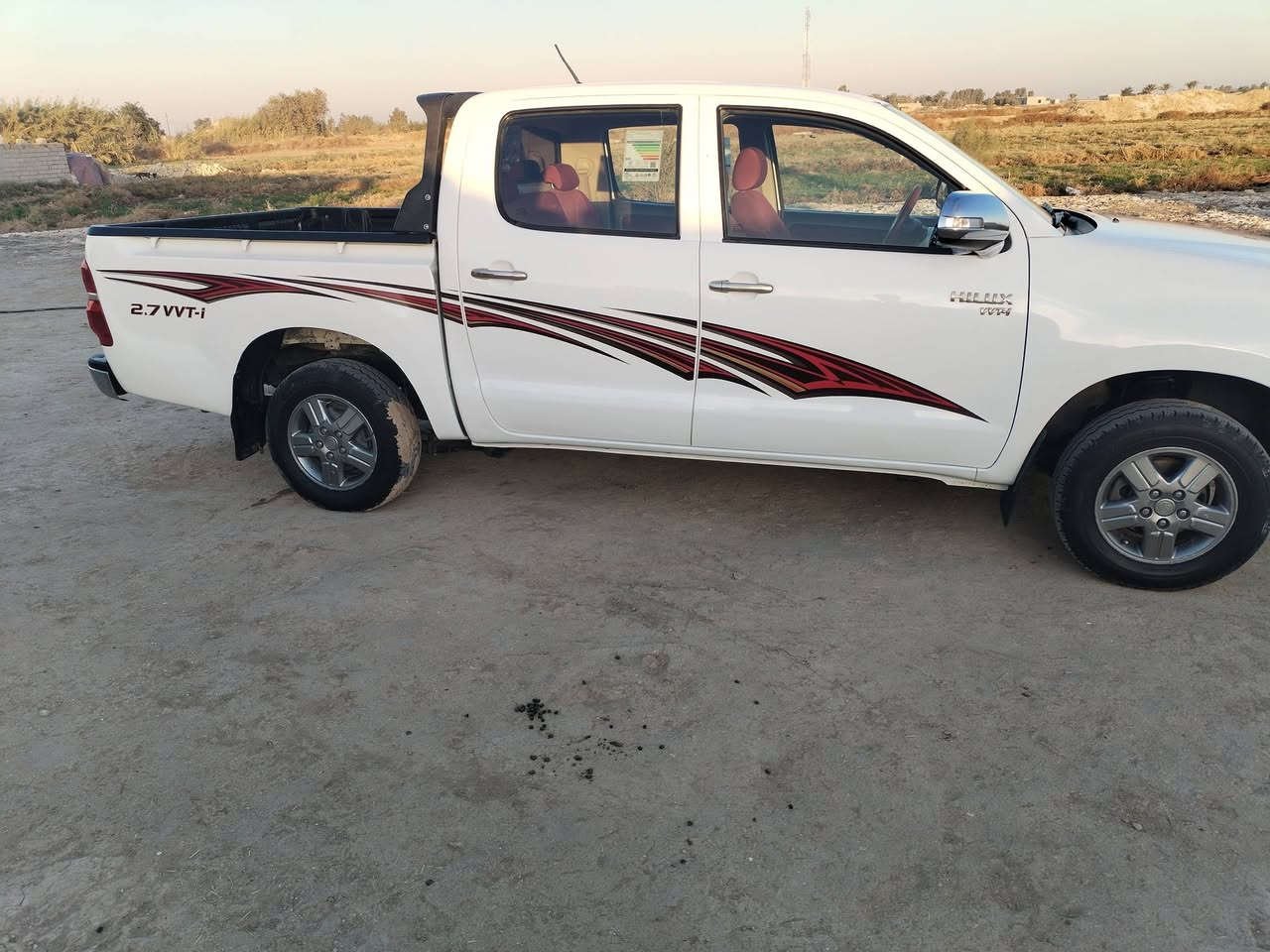 سلام عليكم فلاونزه لبيع الموديل ٢٠١٤ مكفوله كفاله عامه من صبق وتبديل وضربه سنويه طايفه بسمي ***********
