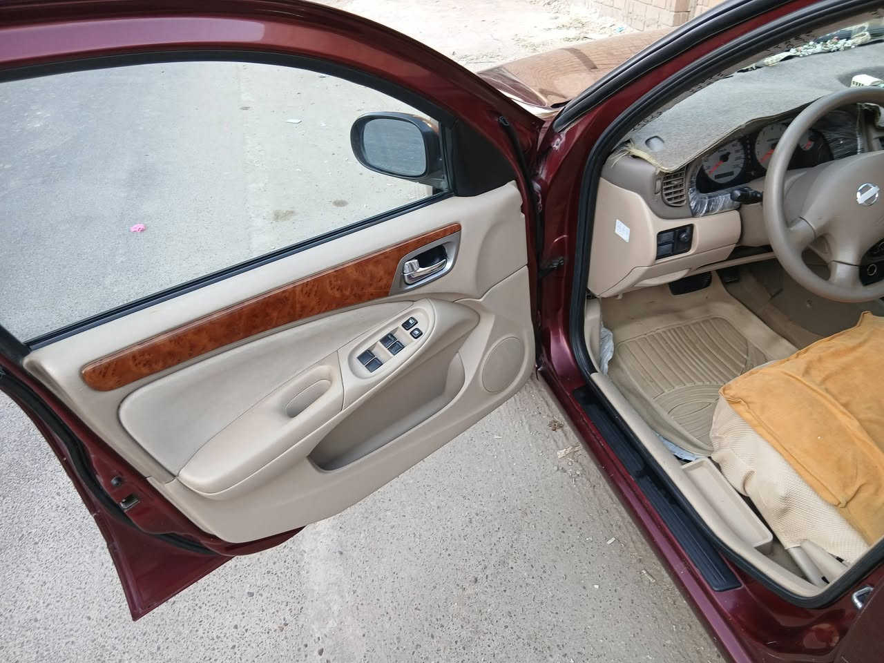السلام عليكم سني ٢٠١١ رقم سلمانيه باسمي كير مكينه تبريد وحداديه وتخم تاير كلها جديد داخل صاج مري وجام كهرباء بيه صندوك وجاملغات الورة صبغ السعر ٩٢ مكاني بغداد ***********
