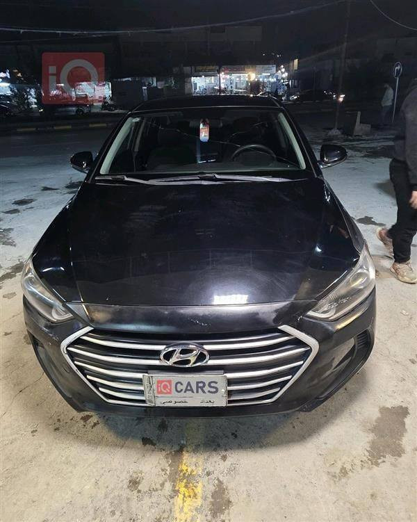 سلام عليكم
Elantra    Hyundai
2018 امريكي
رقم بغداد
سياره بيها قطعتين ضربتها ربع بنيد وجاملغ ومبدلات
وبيها ملاحضات بدوسات
سياره محرك DOHC 2000 دوش
كيرها AT اي تي
سياره صدرها جديد تايرات جدد
كفاله كير محرك 
دواخل قماش سياره جاهزه من كلشي
سعرها 110وبيها مجال
 عنون بغداد الغزاليه
رقم ***********
موجود Whatsapp وتساب
او Messenger ماسنجر
