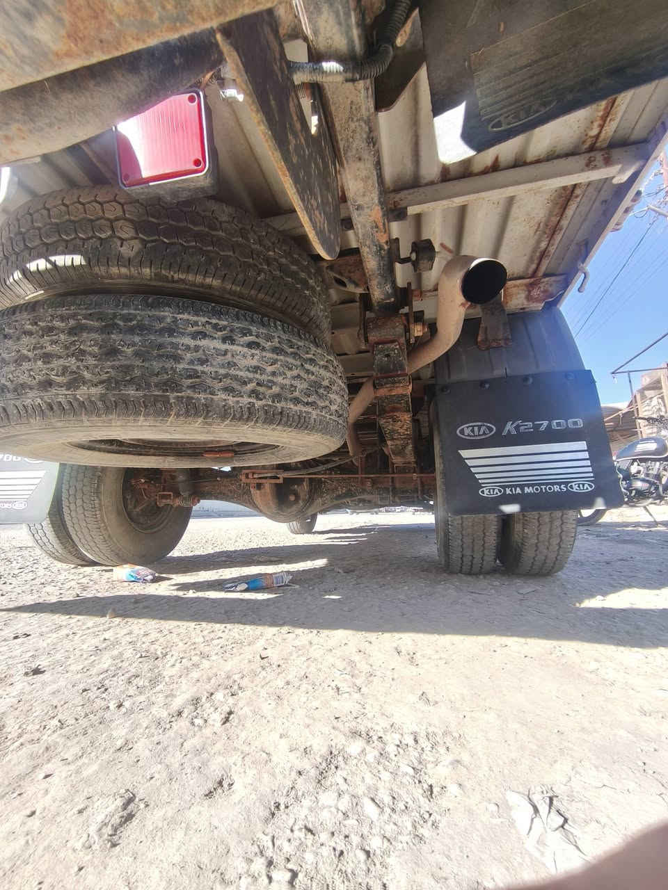 السلام عليكم كيا حمل موديل ١٤ السياره كفاله عامه من كير من مكينه شاصي كشر مابيهه دكه جاكوج والسياره اب اسمي  السعر ١١٠ اوبيهه مجال مكان السياره بابل قضاء المسيب ***********  رجائا المو شراي لايضل ايخابر ويعامل
